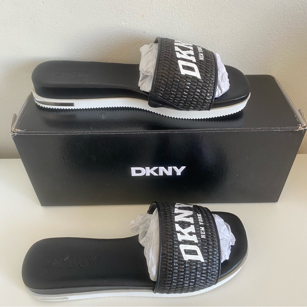 DKNY Black and White Textured Slides